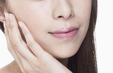 新疆陽光天使美容整形醫(yī)院整形費用如何？附價格表和醫(yī)生名單