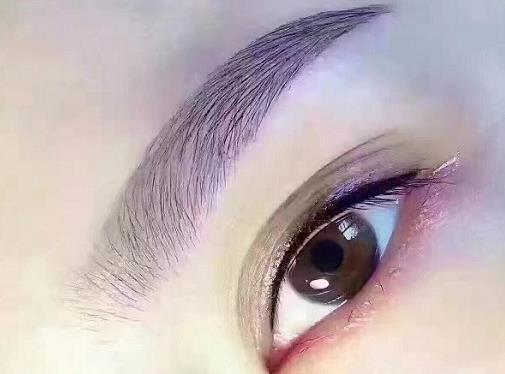 如何塑造個性化的鼻子？王克明醫(yī)生供圖，引爆社交媒體熱議！