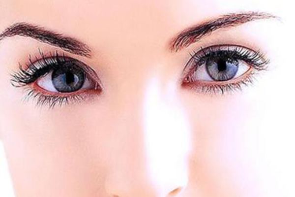 山西省眼科醫(yī)院整形科有哪些醫(yī)生？眼科醫(yī)院整形科的醫(yī)生有哪些成功案例？