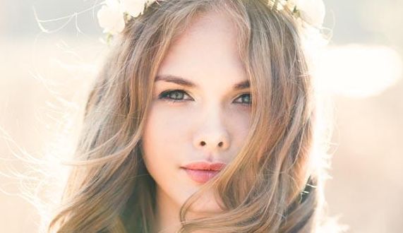 夏季安全嫩膚，彩光療程術(shù)后妝容定妝何時適宜？