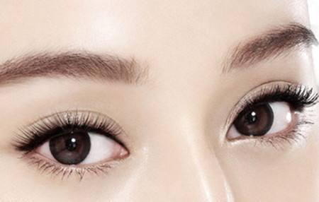國外媒體為何將JessicaPar選為整形明星？是否她成為歐美時尚的標(biāo)桿馬臉姐姐？