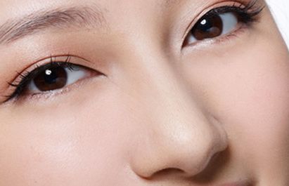 武漢地區(qū)哪家醫(yī)美?？朴锌诒?？欣賞吸脂術(shù)的專業(yè)團(tuán)隊(duì)帶您暢游！