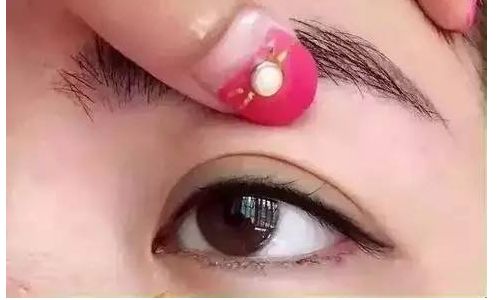 大慶哪家醫(yī)院眼部整形更受歡迎？TOP5醫(yī)療機(jī)構(gòu)傾情推薦，價(jià)格直擊！