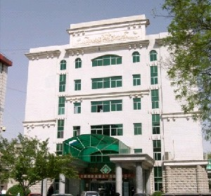 北京市中西醫(yī)結合隆鼻安全性如何？價格如何？