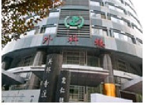 重慶醫(yī)科大學附屬第二醫(yī)院下頜角整形有何優(yōu)勢？有哪些注意事項？