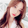 李?lèi)傂?/></div>
                            <div>李?lèi)傂?/div>
                            <div style=