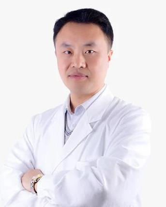 董巖巖