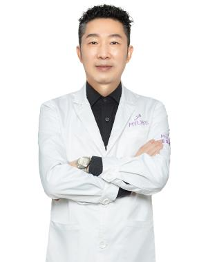 易朝華