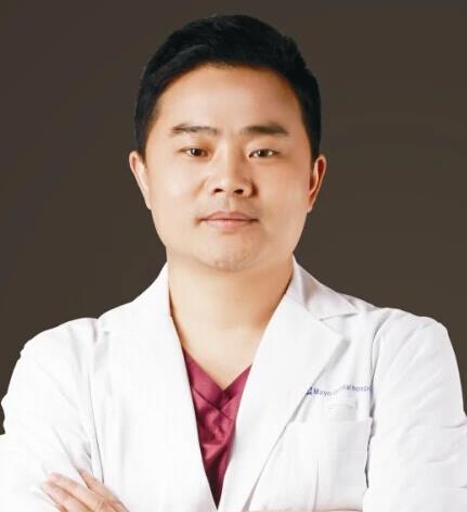 劉靖
