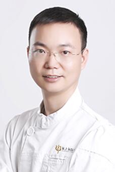 張強(qiáng)富.jpg