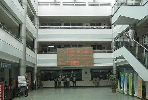吳江中醫(yī)醫(yī)院眼科_醫(yī)院大廳