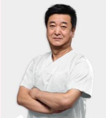 朱冰
