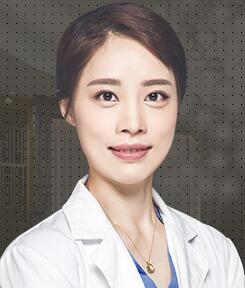 李曉霞