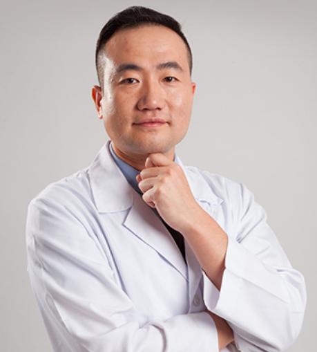 張明進