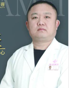 赫堅