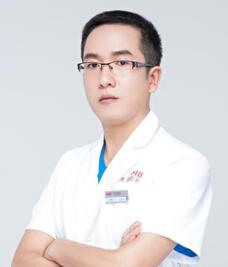 王健華