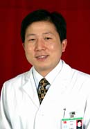 李偉