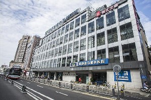 成都愛(ài)爾眼科醫(yī)院